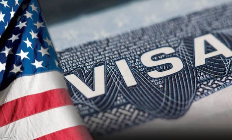 Cómo evitar ser deportado si se venció tu visa de trabajo