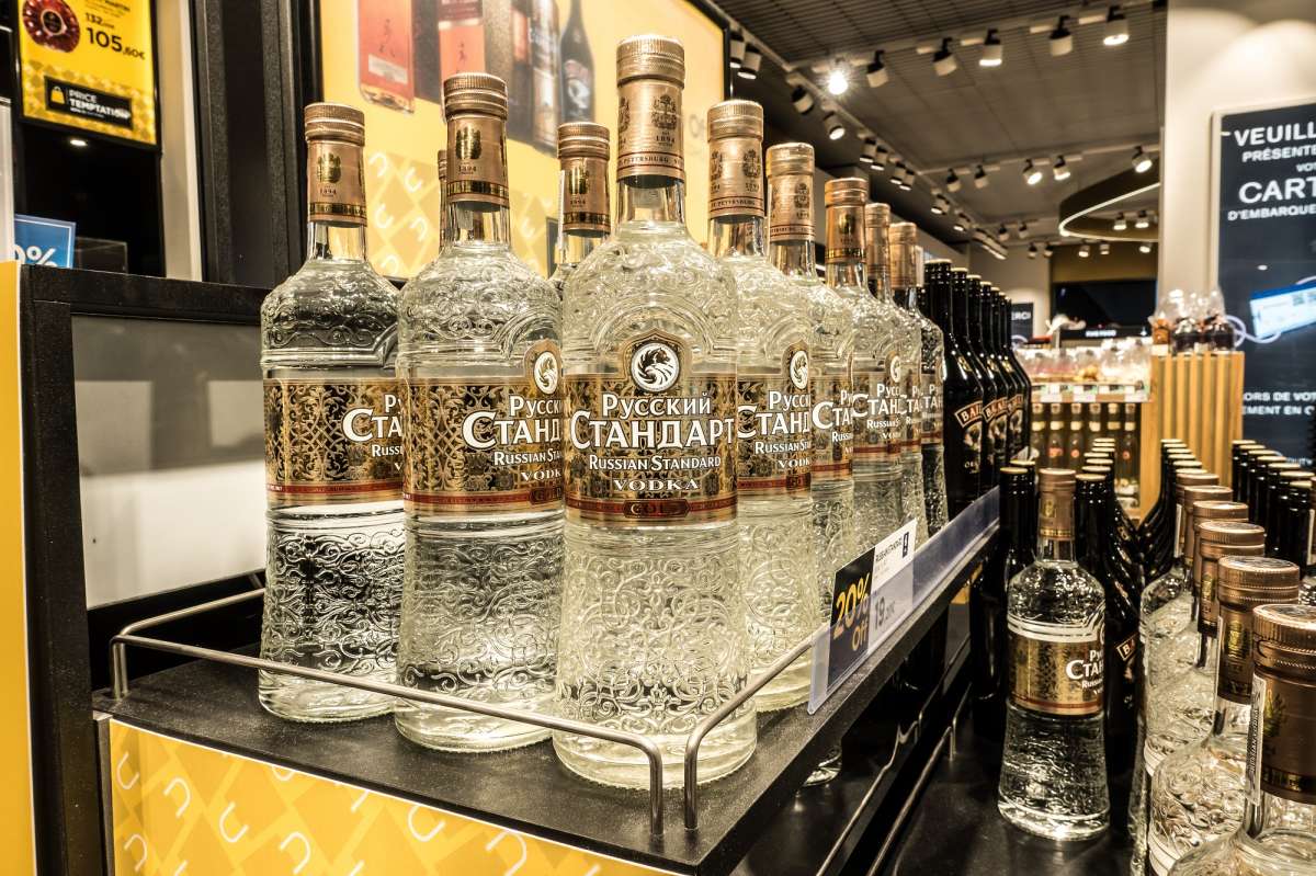 Vodka ruso es retirado de bares y tiendas de Miami