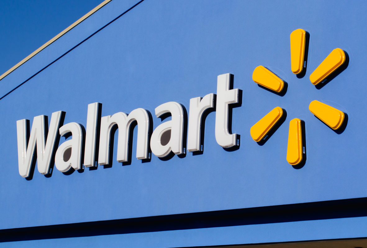 Walmart aumentará el salario de 425 mil empleados