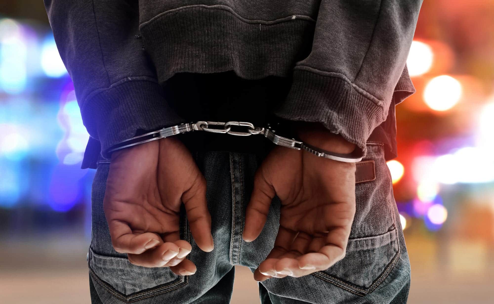 Arrestan a sospechoso de fuga por conducir sin licencia en Hollywood