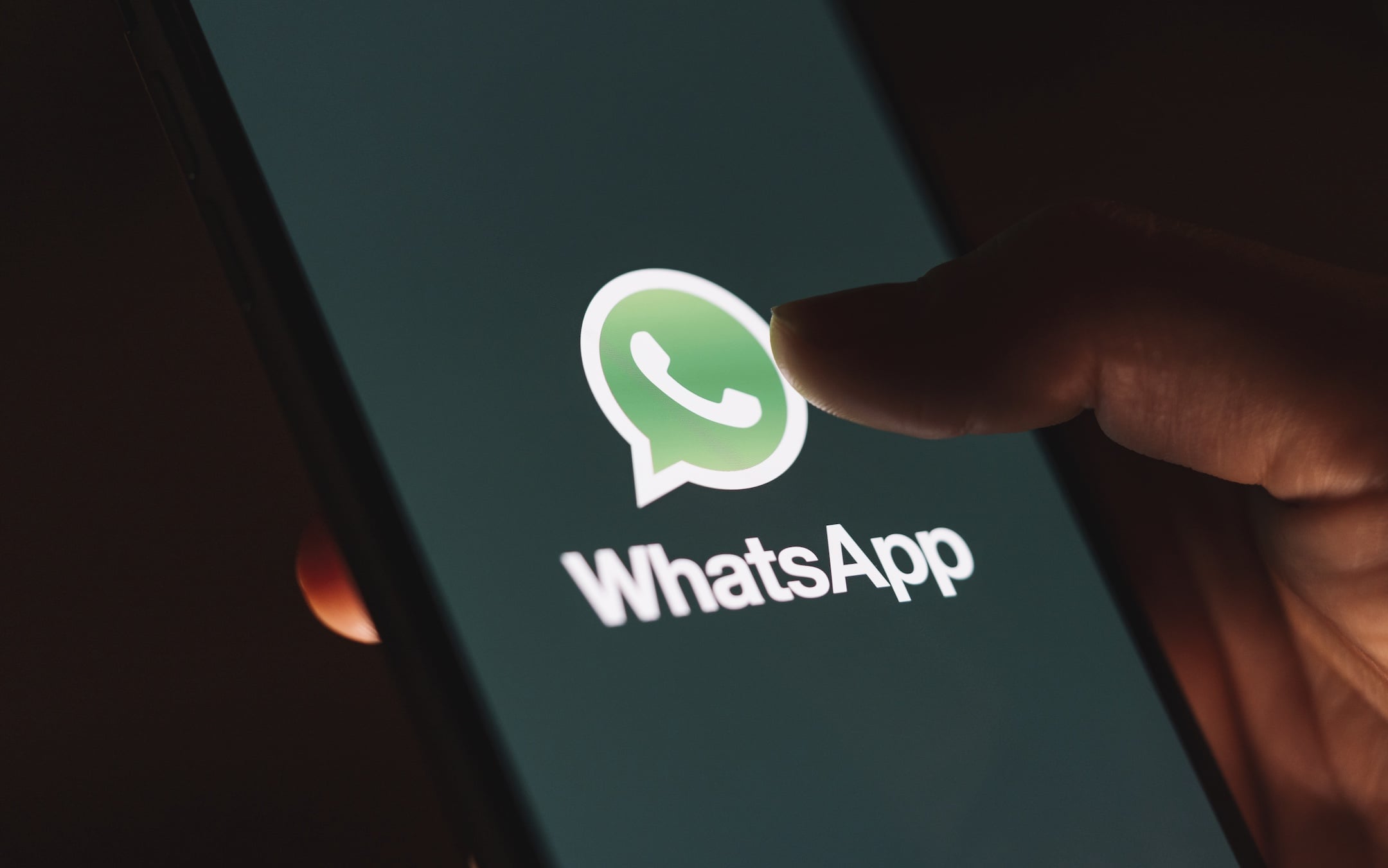 Prácticas ilegales en WhatsApp que seguro desconocías