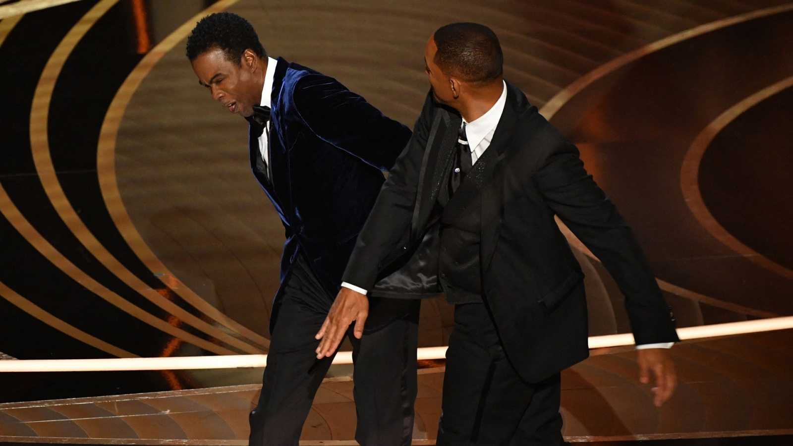 ¡Escándalo! Will Smith golpea a Chris Rock durante la ceremonia en vivo de los Oscar