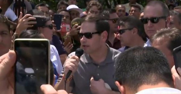 Marco Rubio desde la frontera colombo venezolana: El que impida la entrada de la ayuda humanitaria está condenado a pasar el resto de su vida huyendo